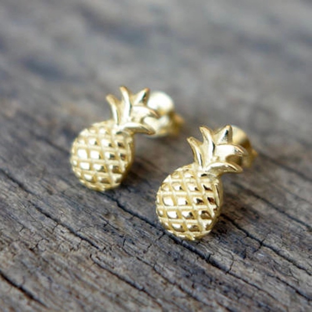 ✨ gold pineapple stud earrings  ✨
